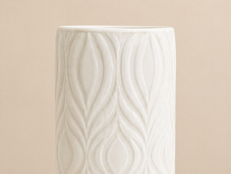 White Vase 1022-8/DD16051