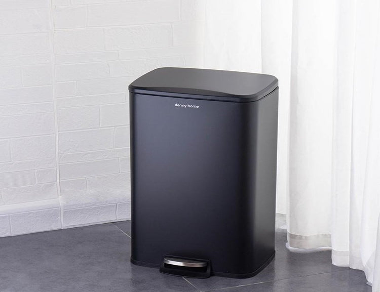 Trash Can 30L Matte Black LJT04-30-3