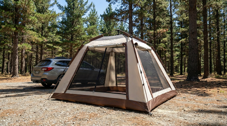 Beige SY-ZP010 6-person automatic camping tent with mesh windows and sunshade canopy