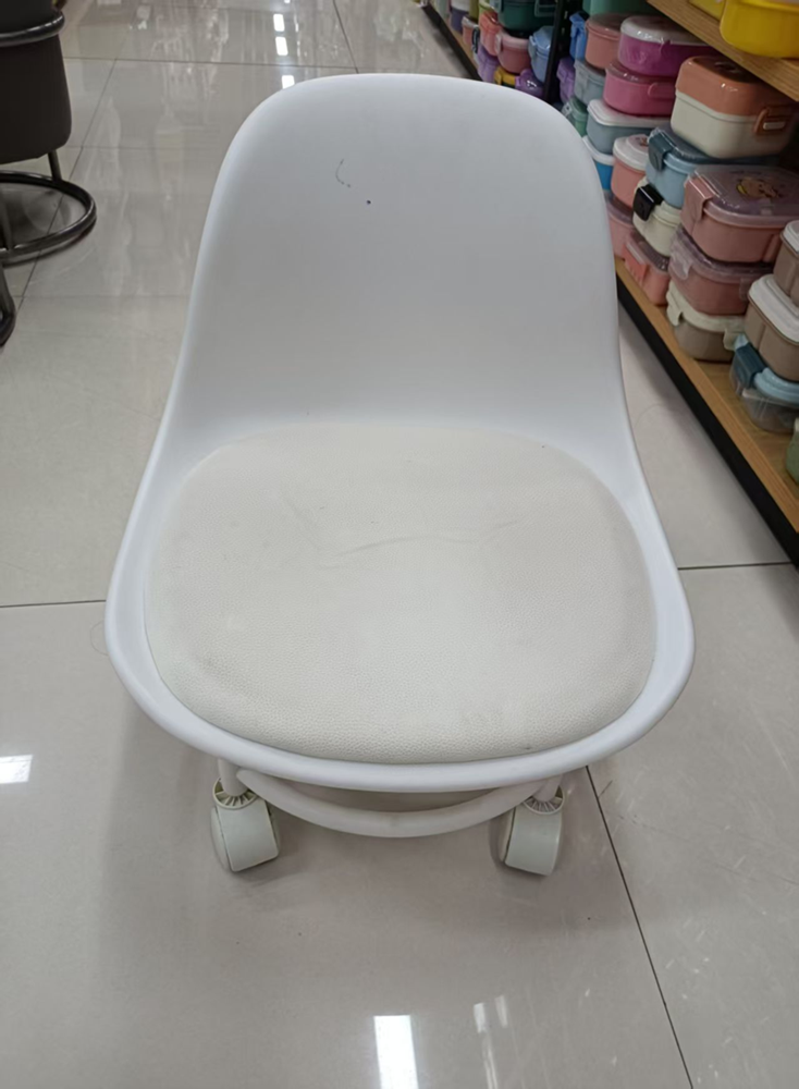 Rolling Stool DD1332