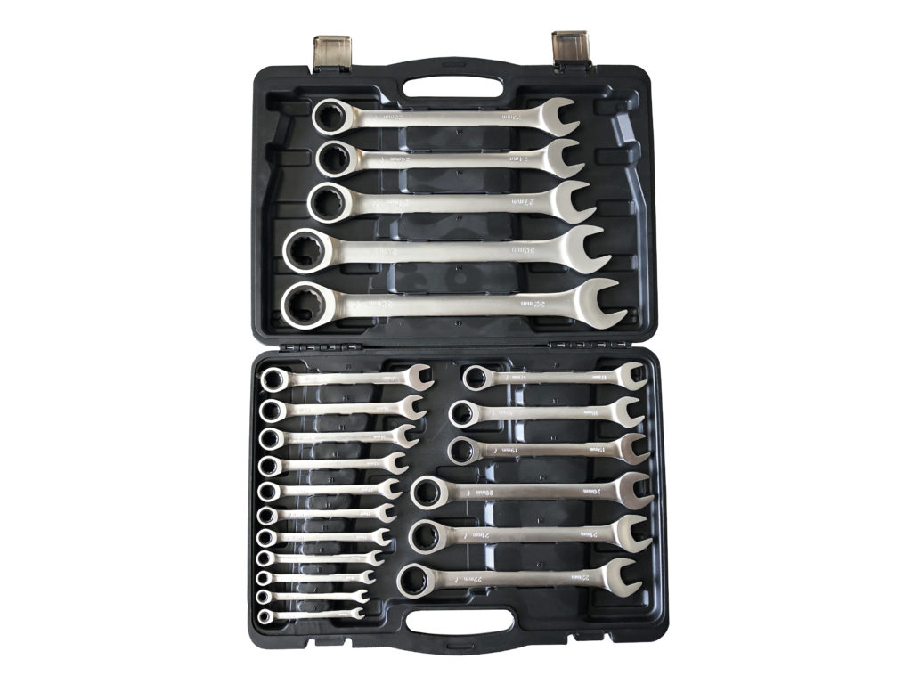 Spanner Ratchet Set 22pc Dealsdirect.co.nz